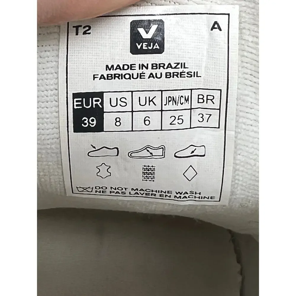Women’s Veja Esplar Sneakers in Size 8